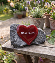 BESTEMOR, Rødt Glashjerte På Granitsten (norsk)