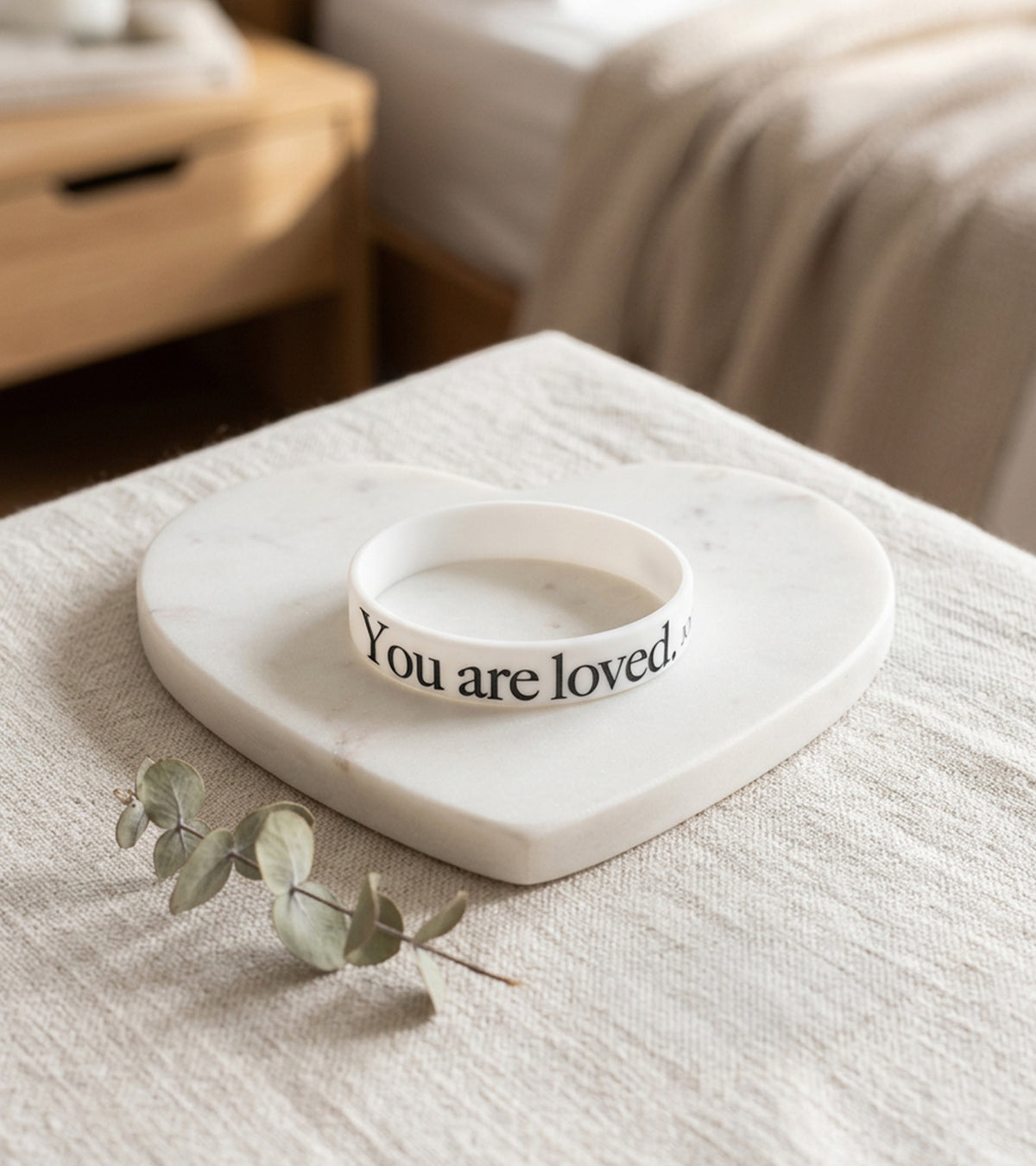 Silikone Armbånd: You Are Loved, Hvid
