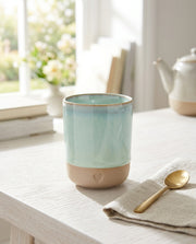 Lysgrøn Krus u/hank, med hjerte, 190 ml